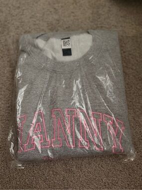 NANNY sweatshirt NEW